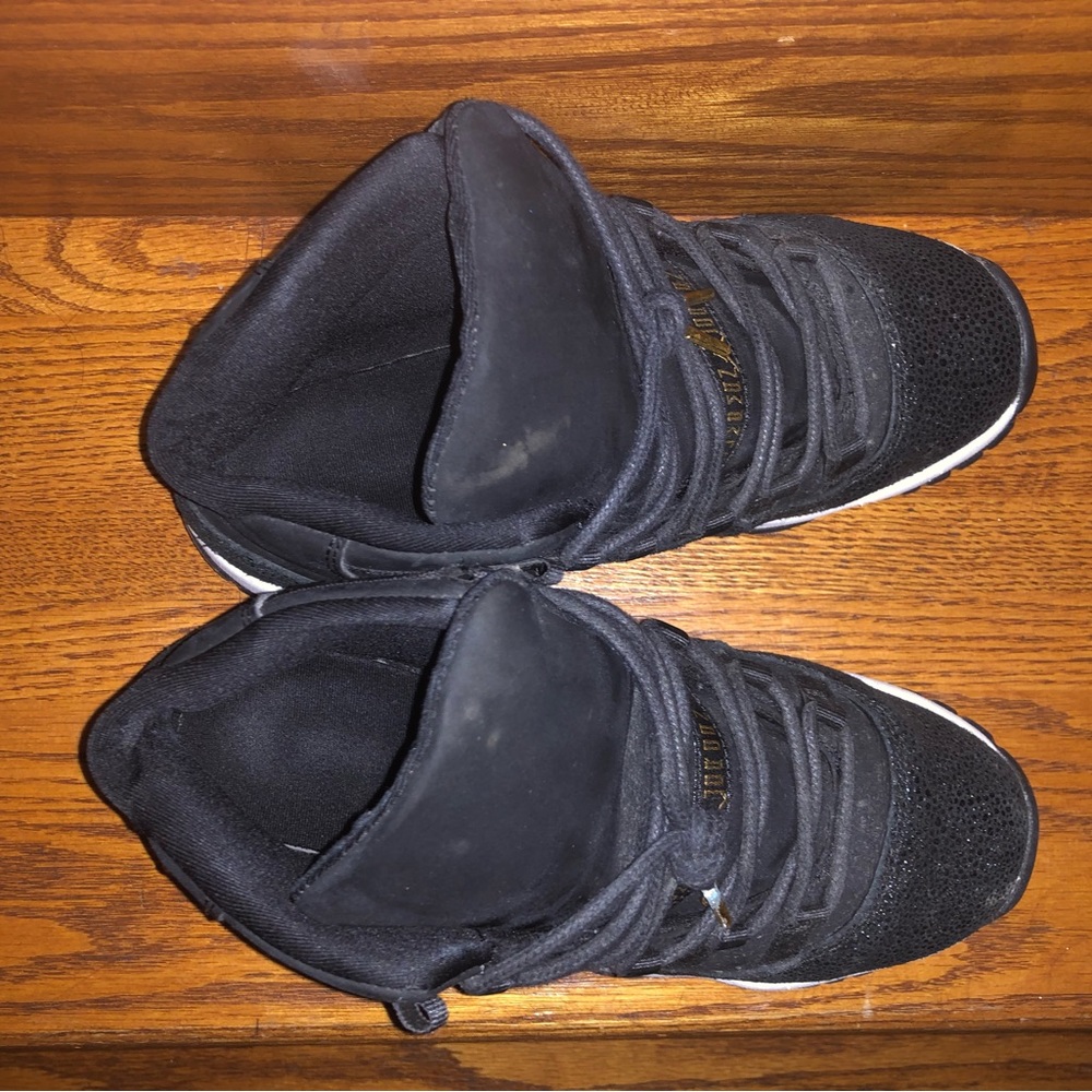 Like new Air Jordan sneakers